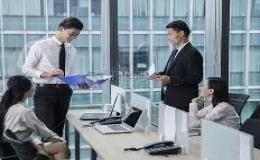 给外国笔友介绍工作